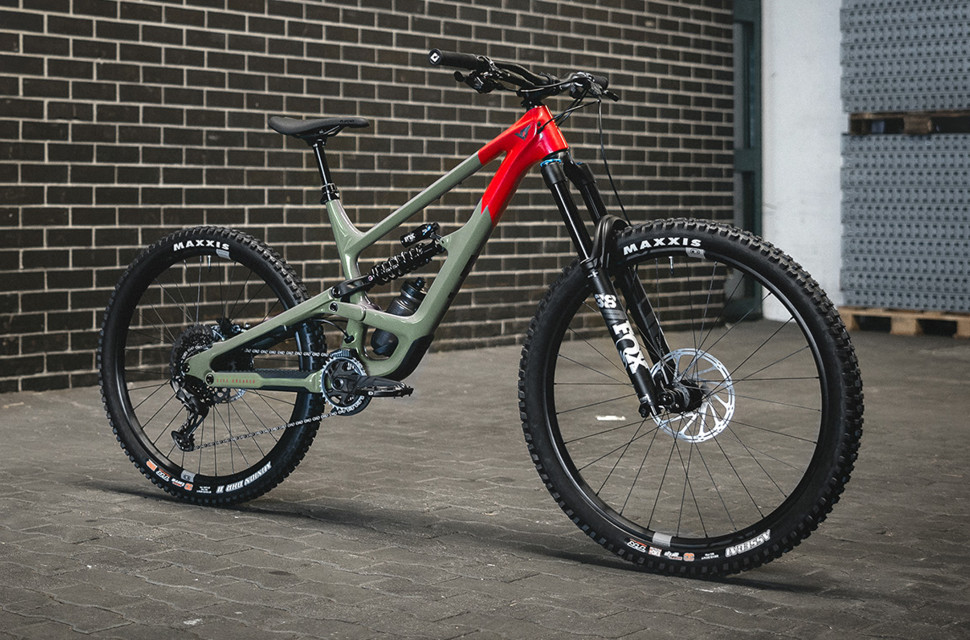 Say hello to YT s Capra Uncaged 10 off road.cc